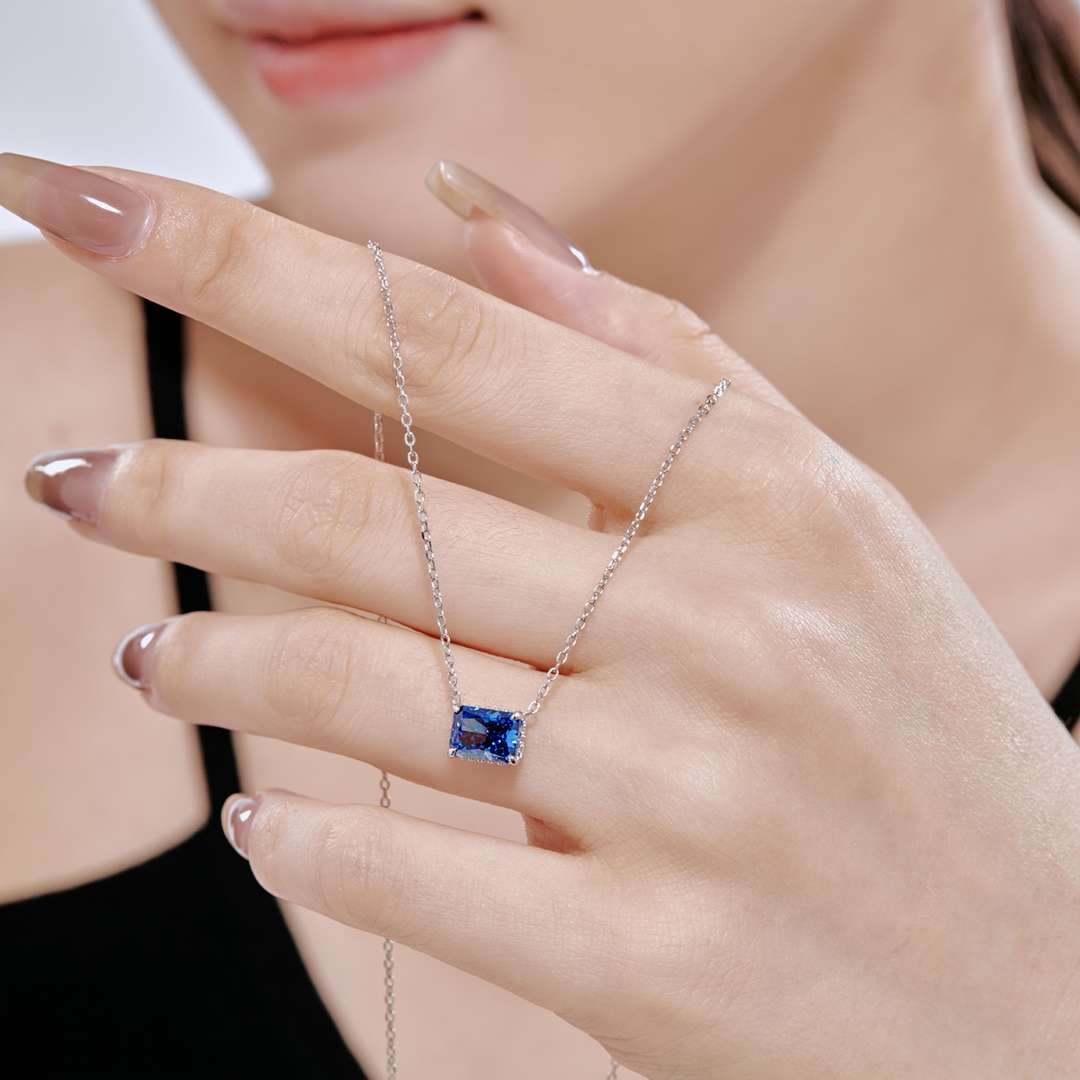 [LoveMore Jewelry]Luxurious Square Shape Colorful Necalack