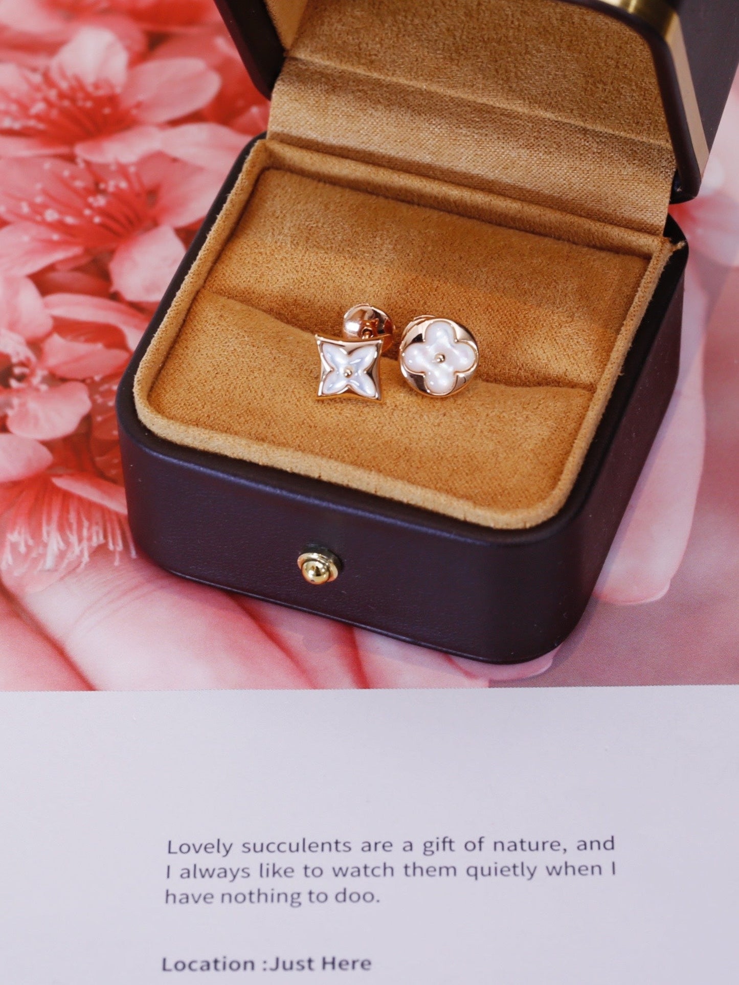 [LoveMore Jewelry]STAR AND SUN PINK GOLD MOP STUD EARRINGS